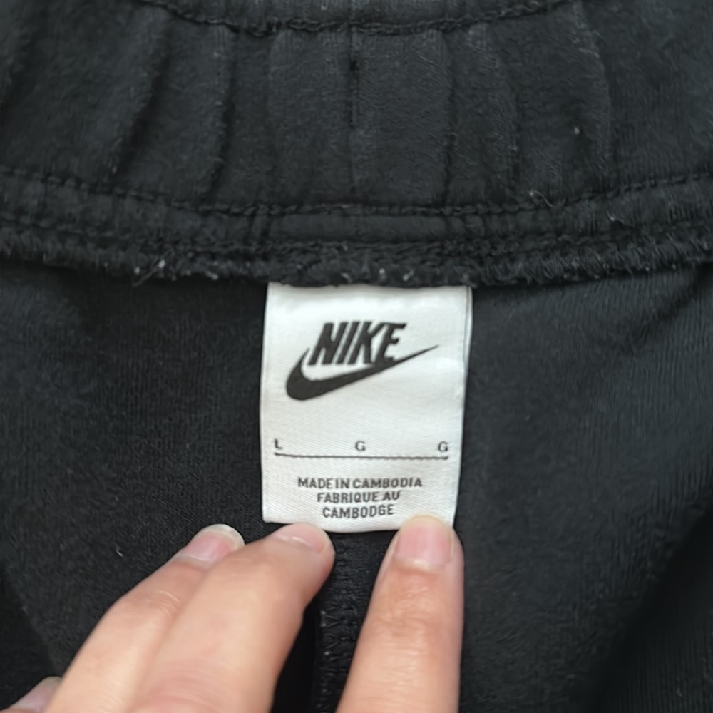 Men’s Nike slim fit joggers - Picture 2 of 5